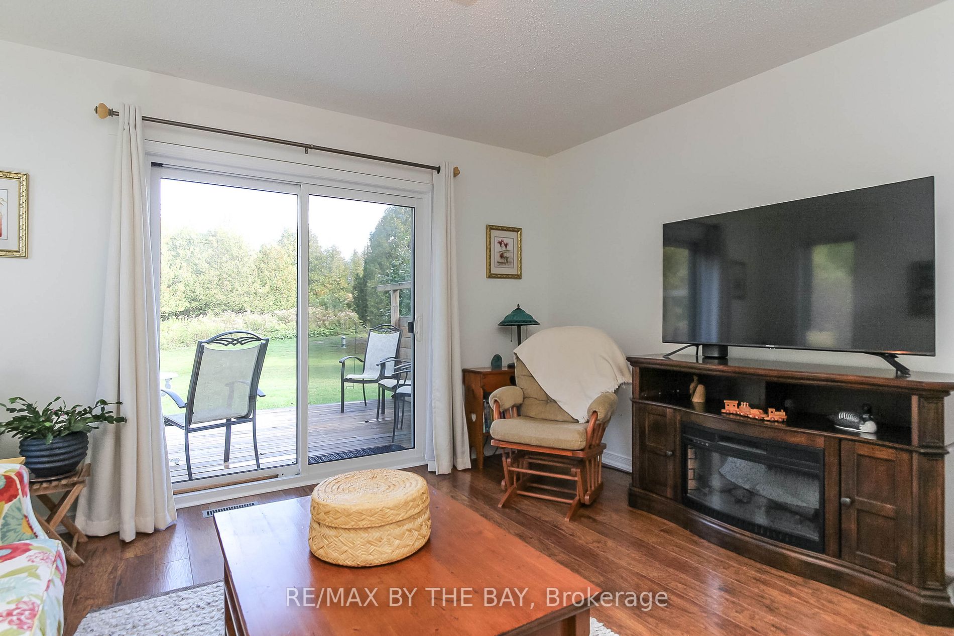23 St. James Pl