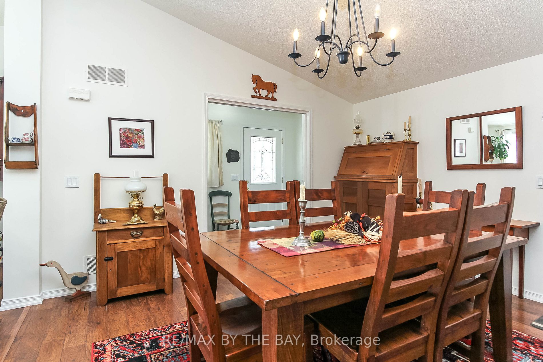 23 St. James Pl