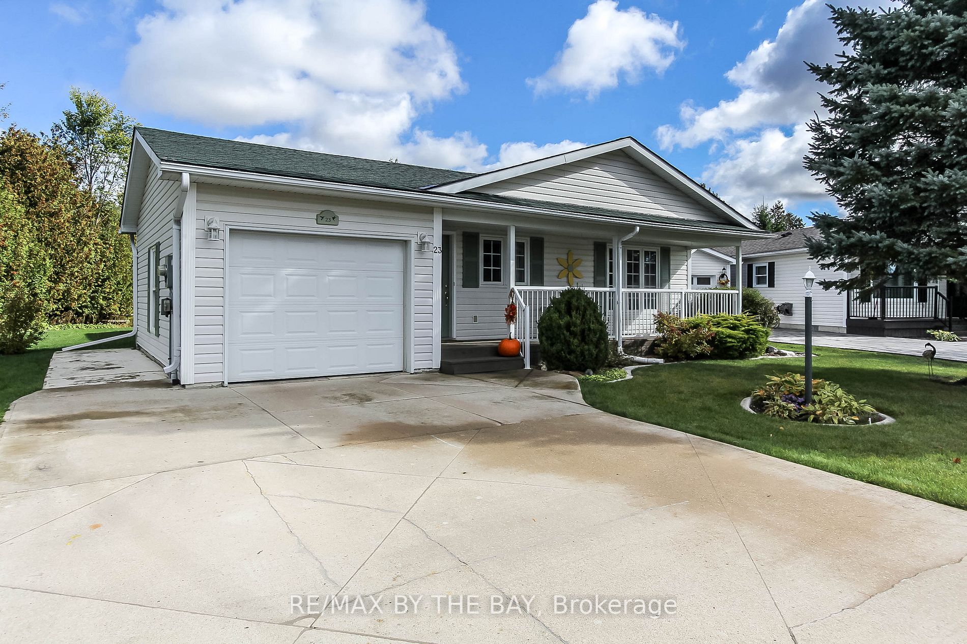 23 St. James Pl