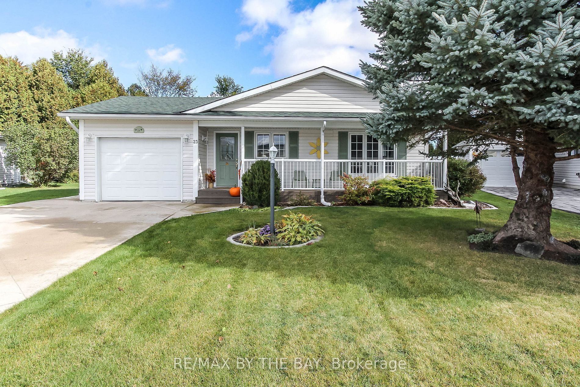 23 St. James Pl