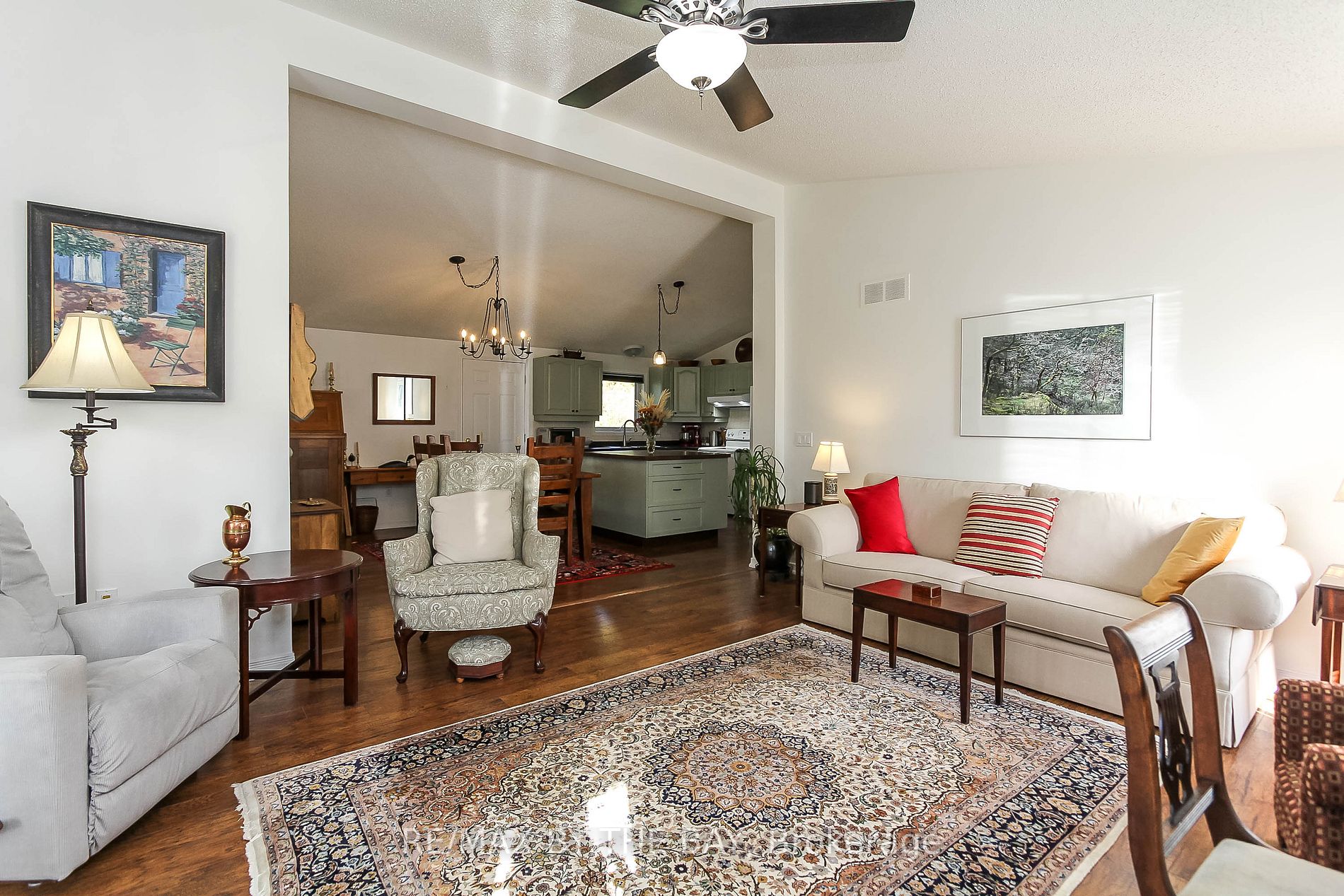 23 St. James Pl