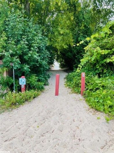 77 Wendake Rd
