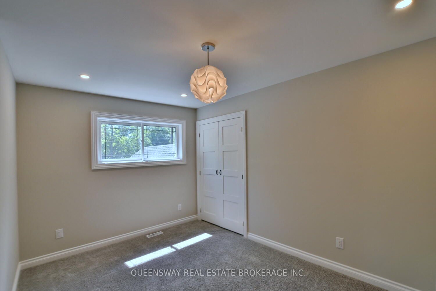 1852 River Rd W
