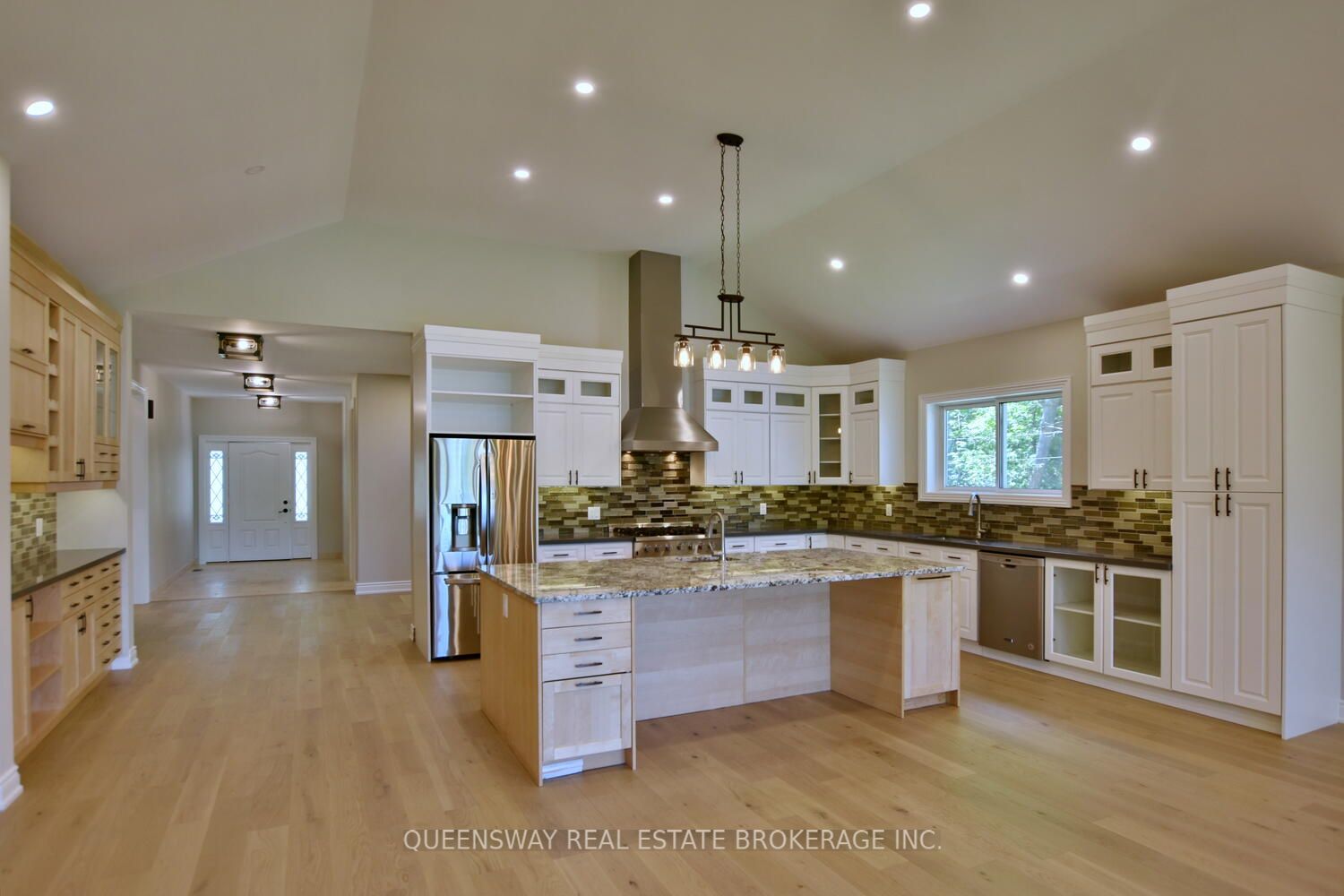 1852 River Rd W