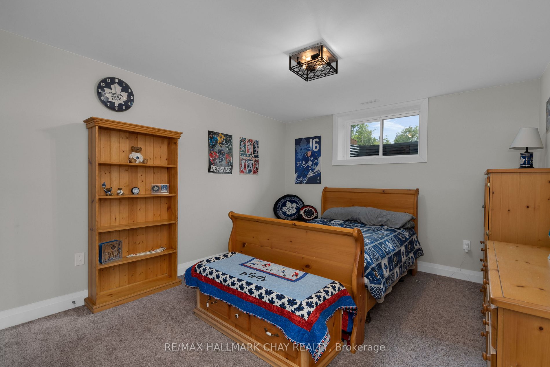 16 Whitetail Dr