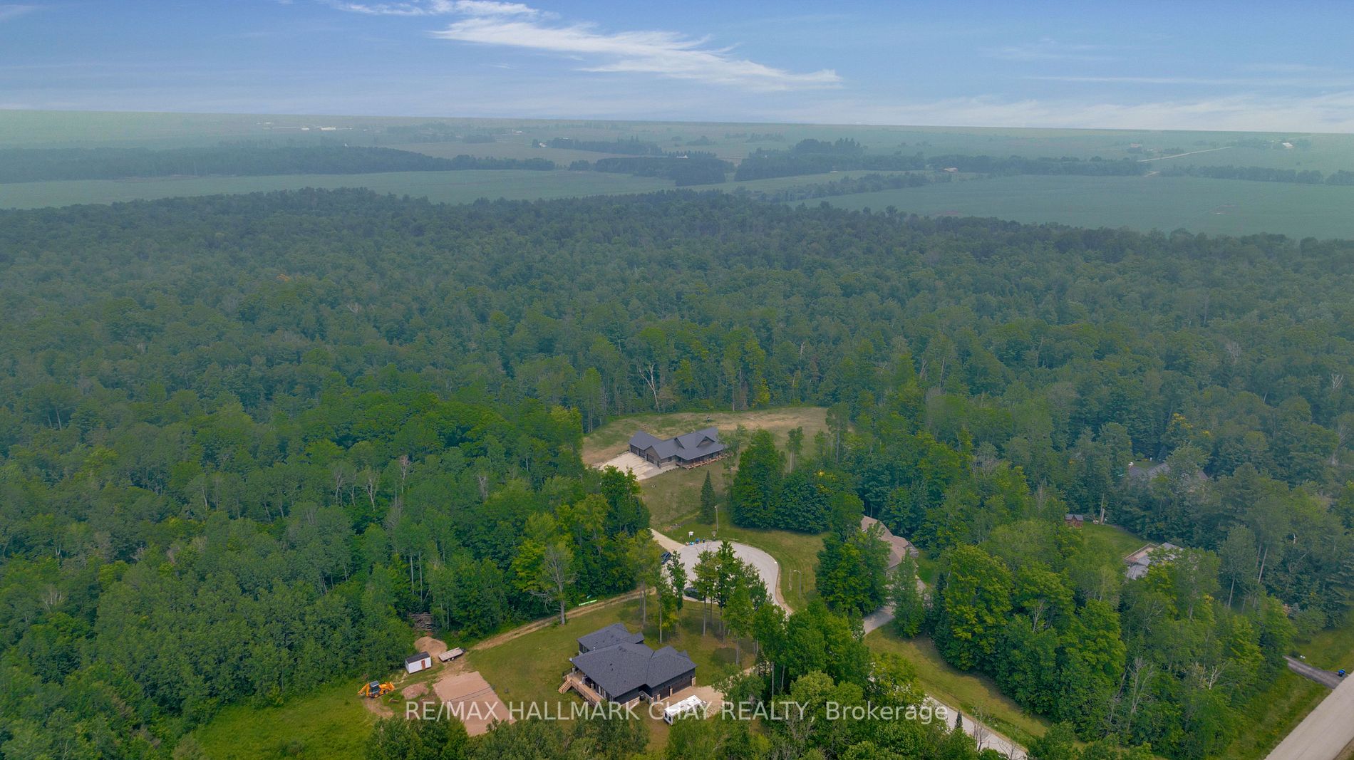 16 Whitetail Dr