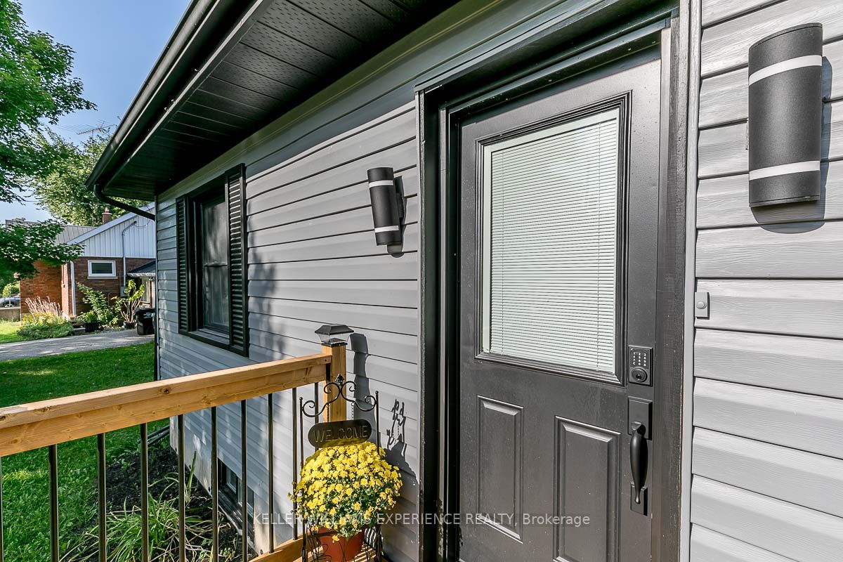 1679 George Johnston Road