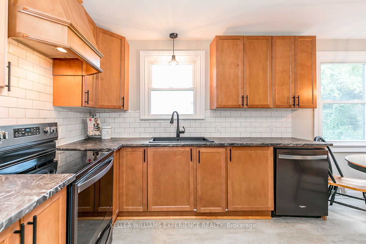 1679 George Johnston Road