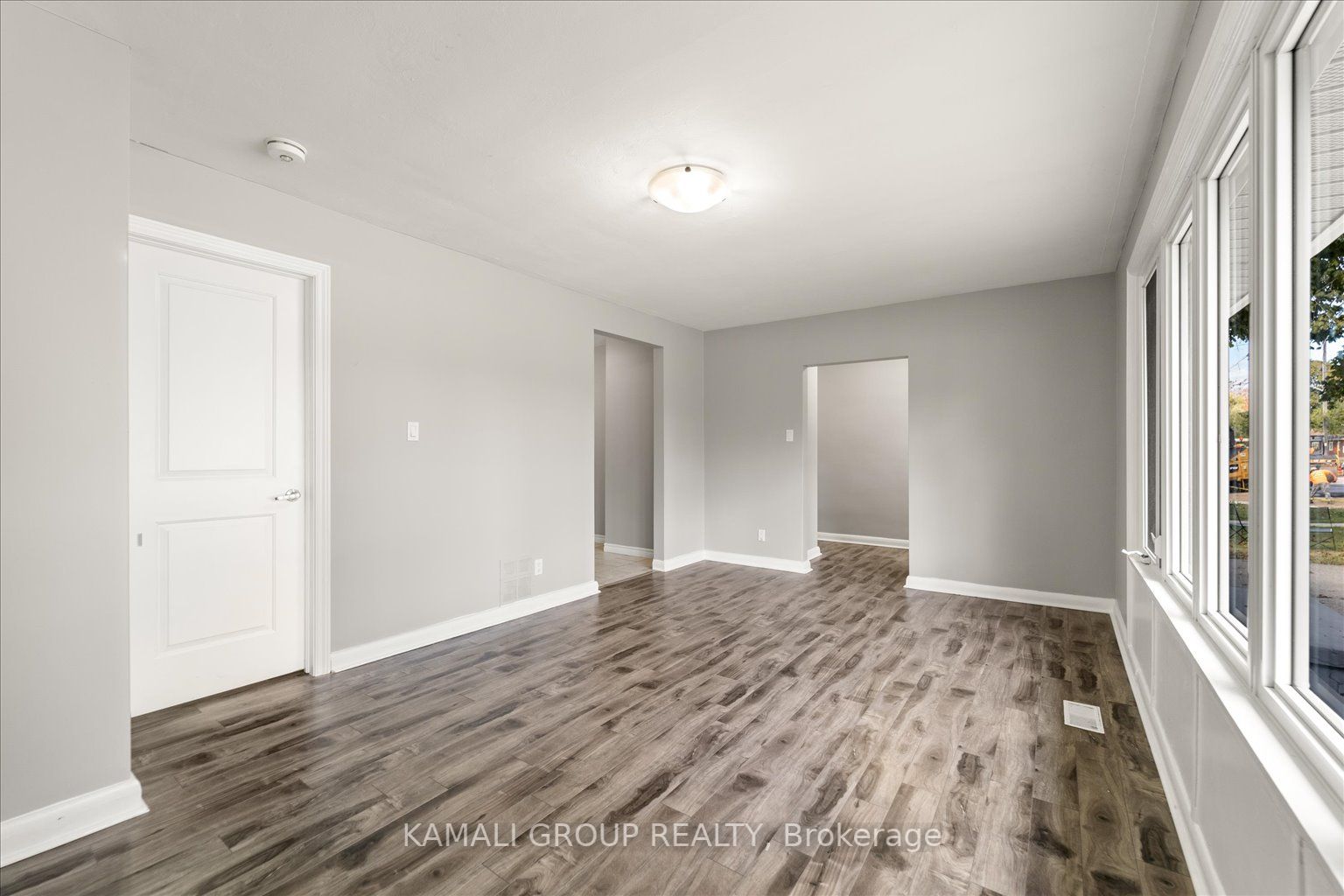 188 St Vincent Street, #Main