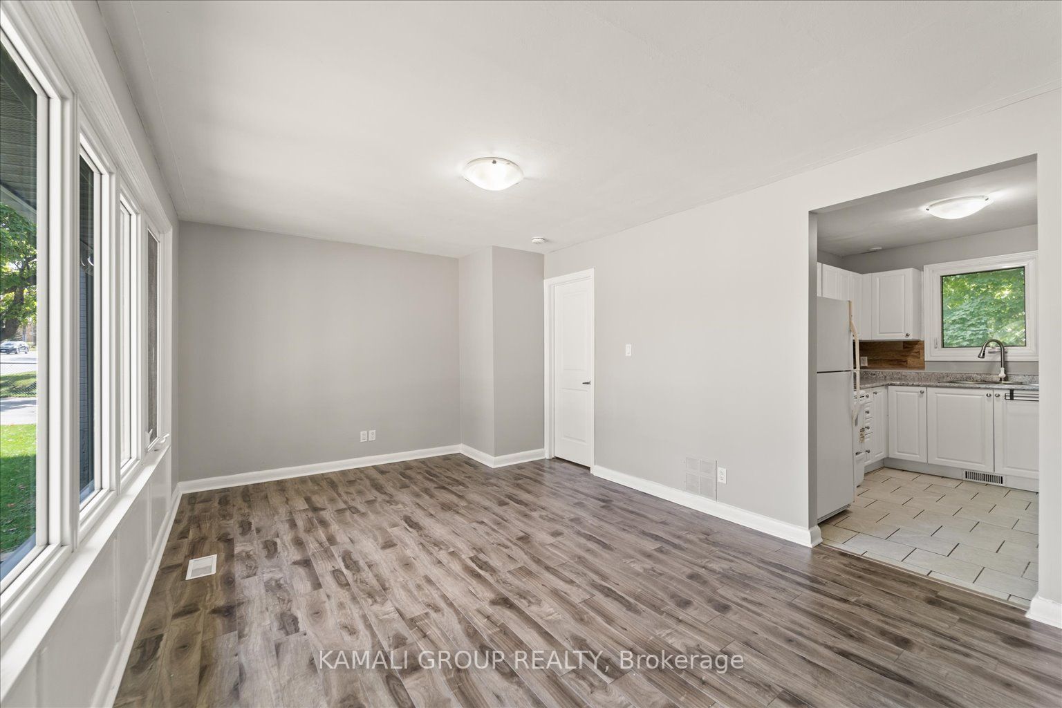 188 St Vincent Street, #Main