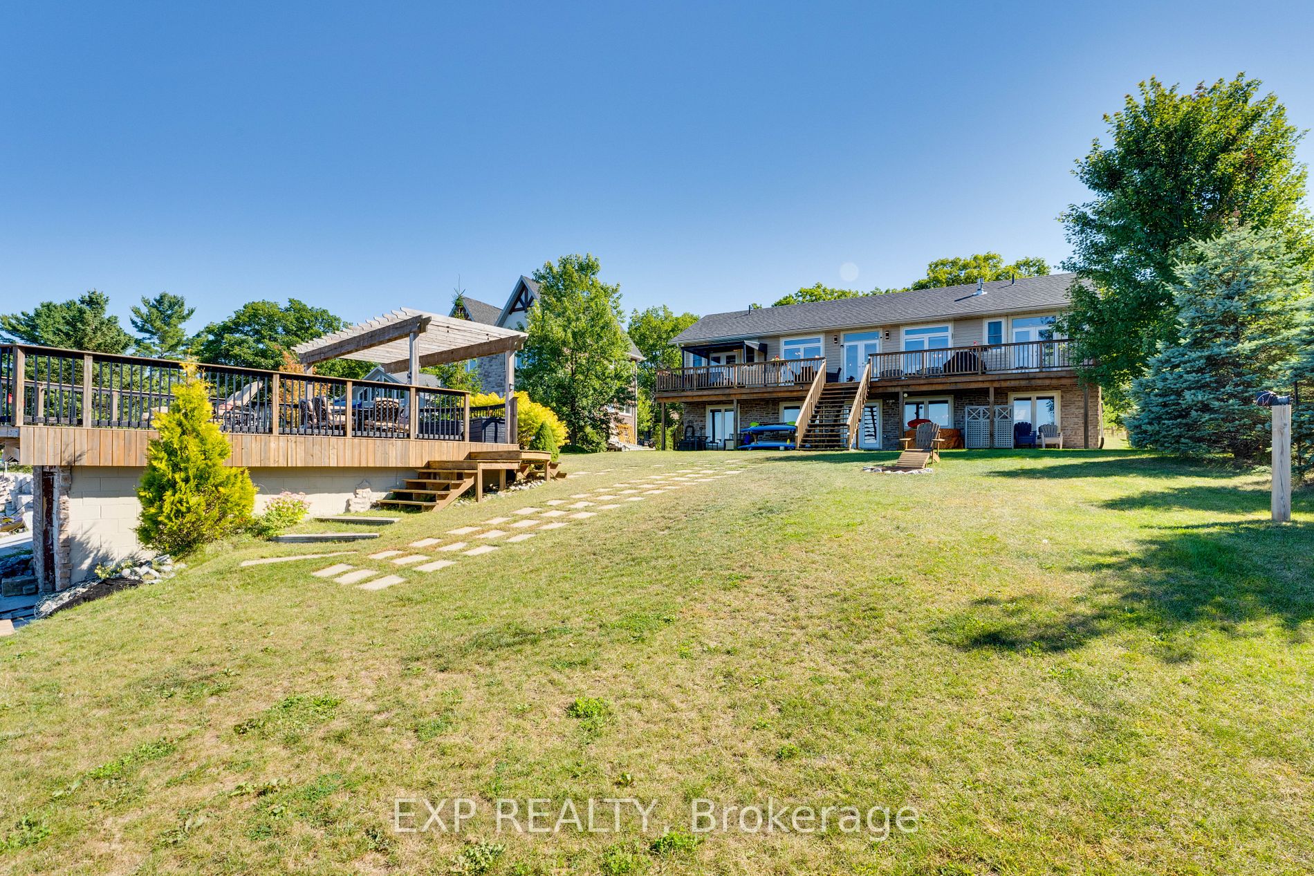 81 Beach Road