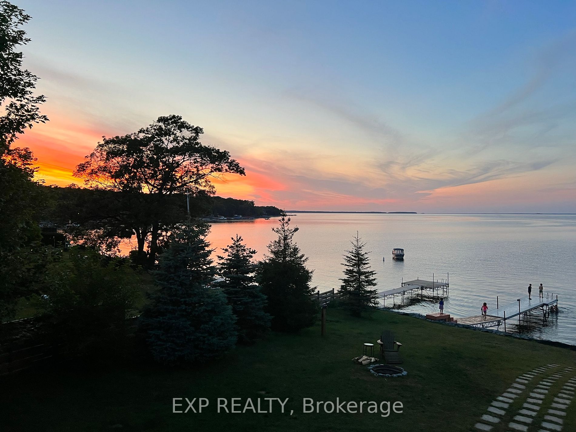 81 Beach Road