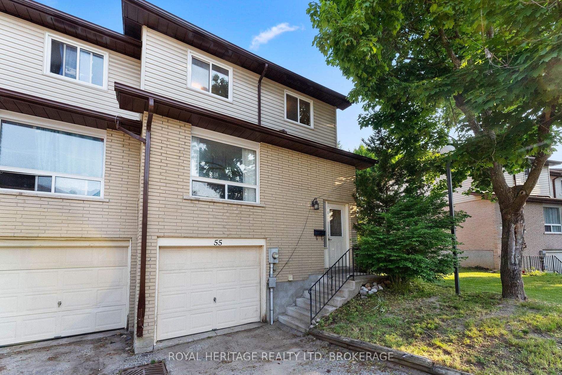 1095 Mississaga St W, #55