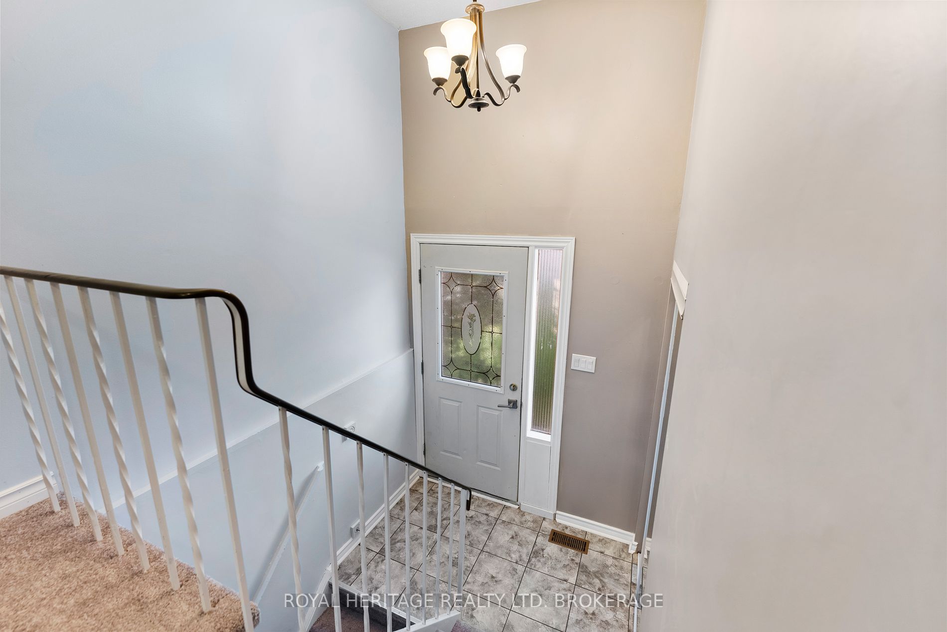 1095 Mississaga St W, #55
