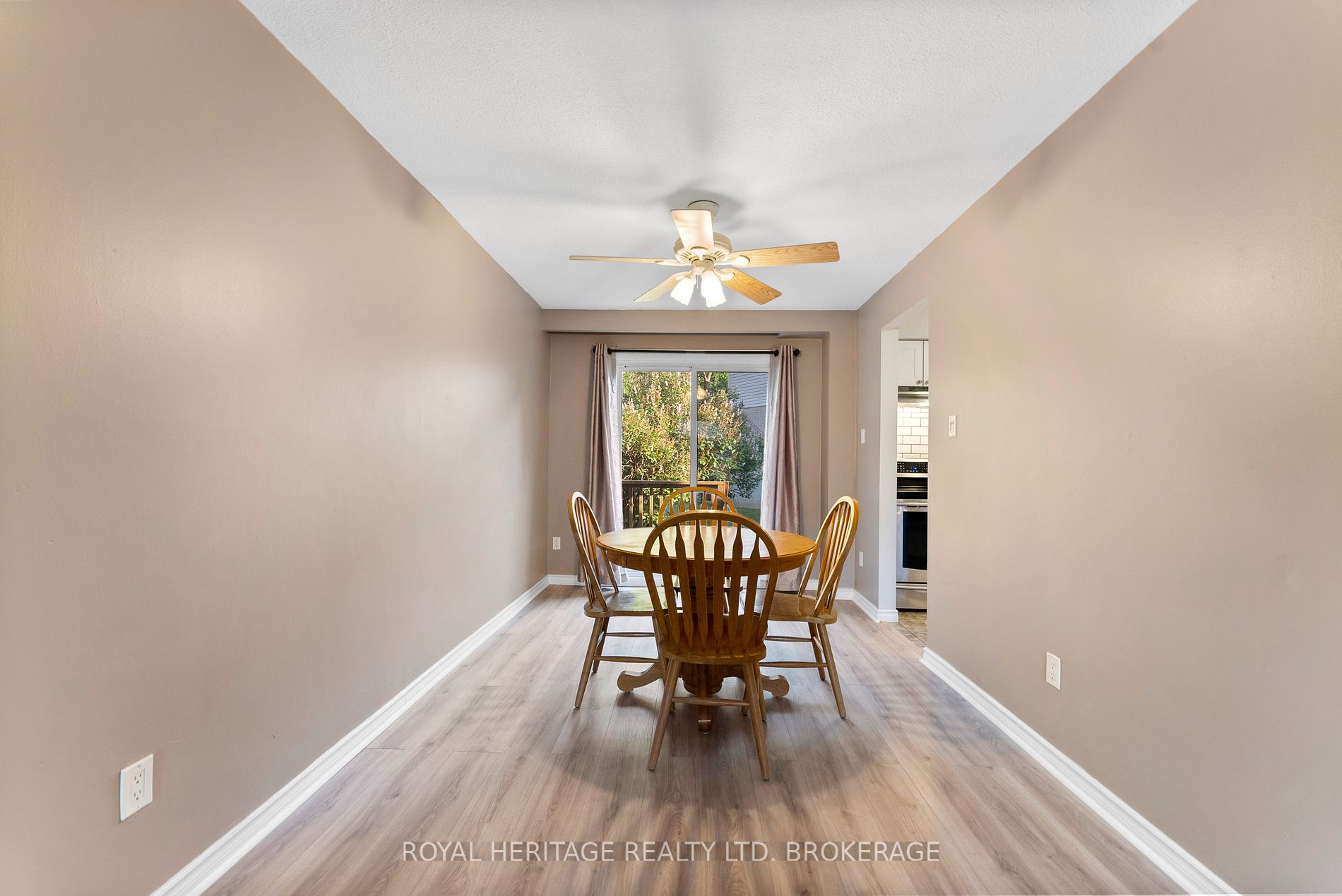 1095 Mississaga St W, #55