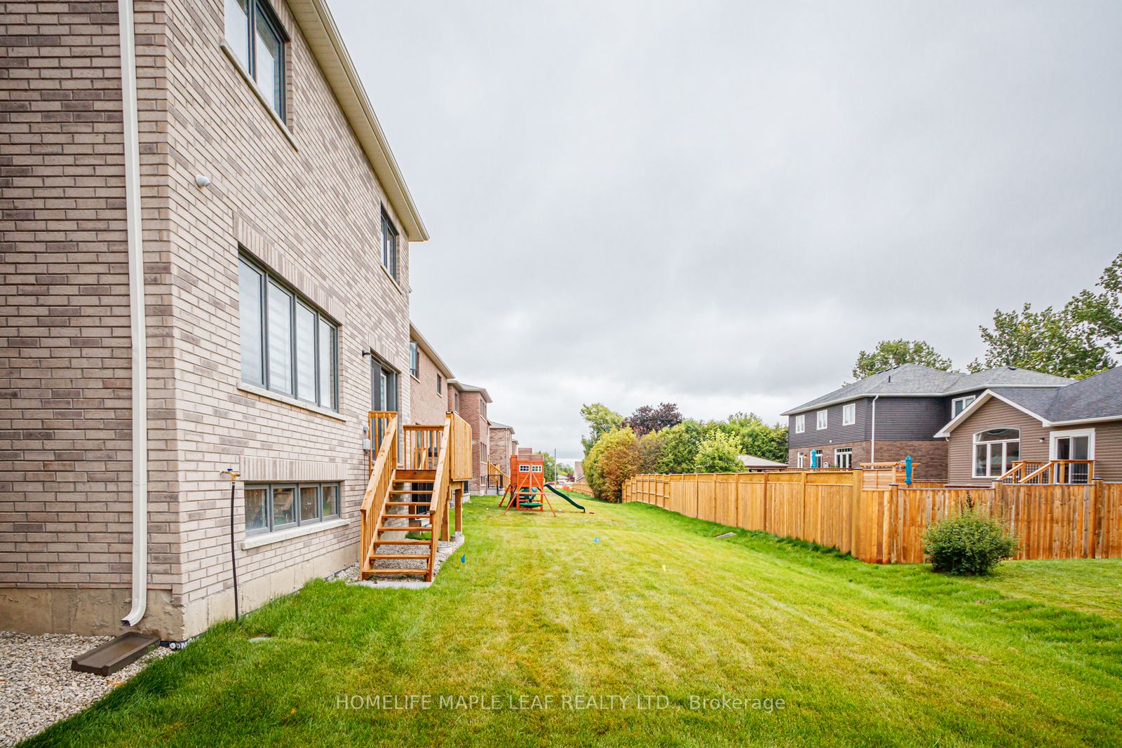 216 Warden Street