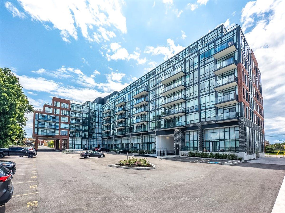 681 Yonge St, #216