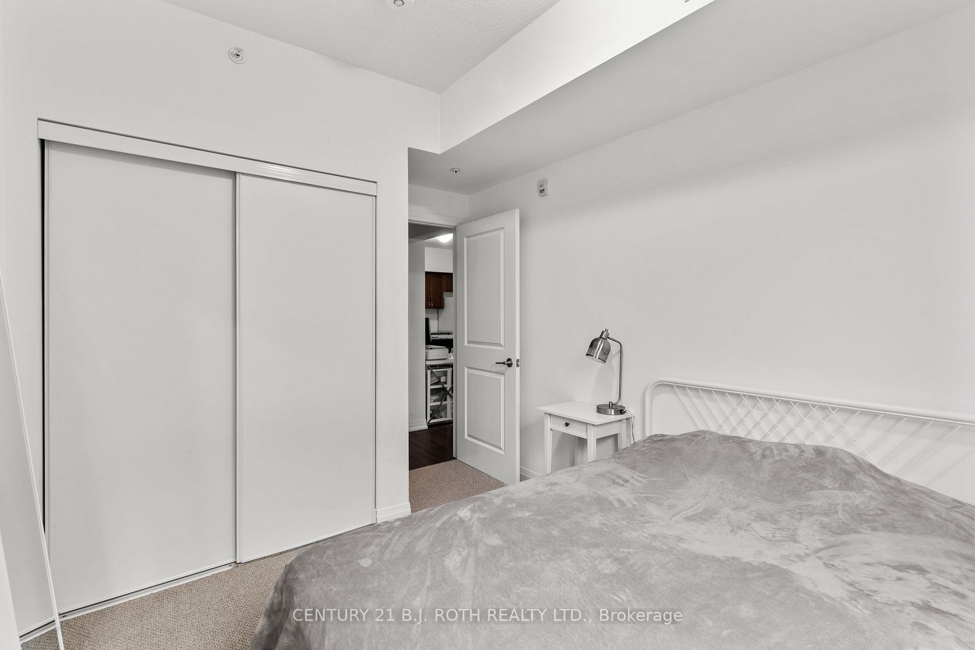 300 Essa Rd, #103