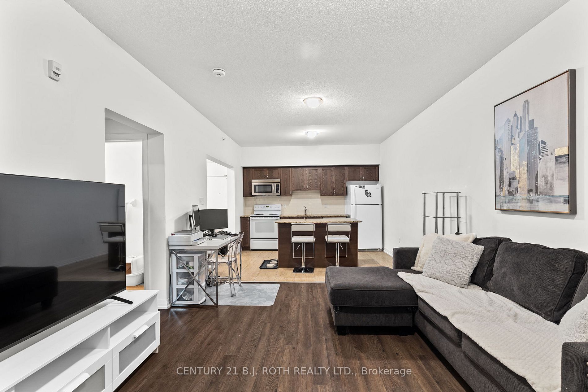 300 Essa Rd, #103