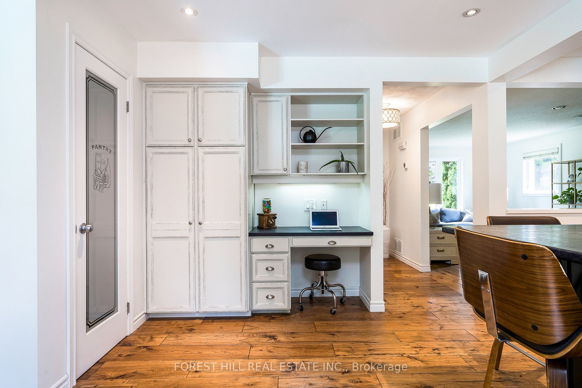 81 Lockhart Rd