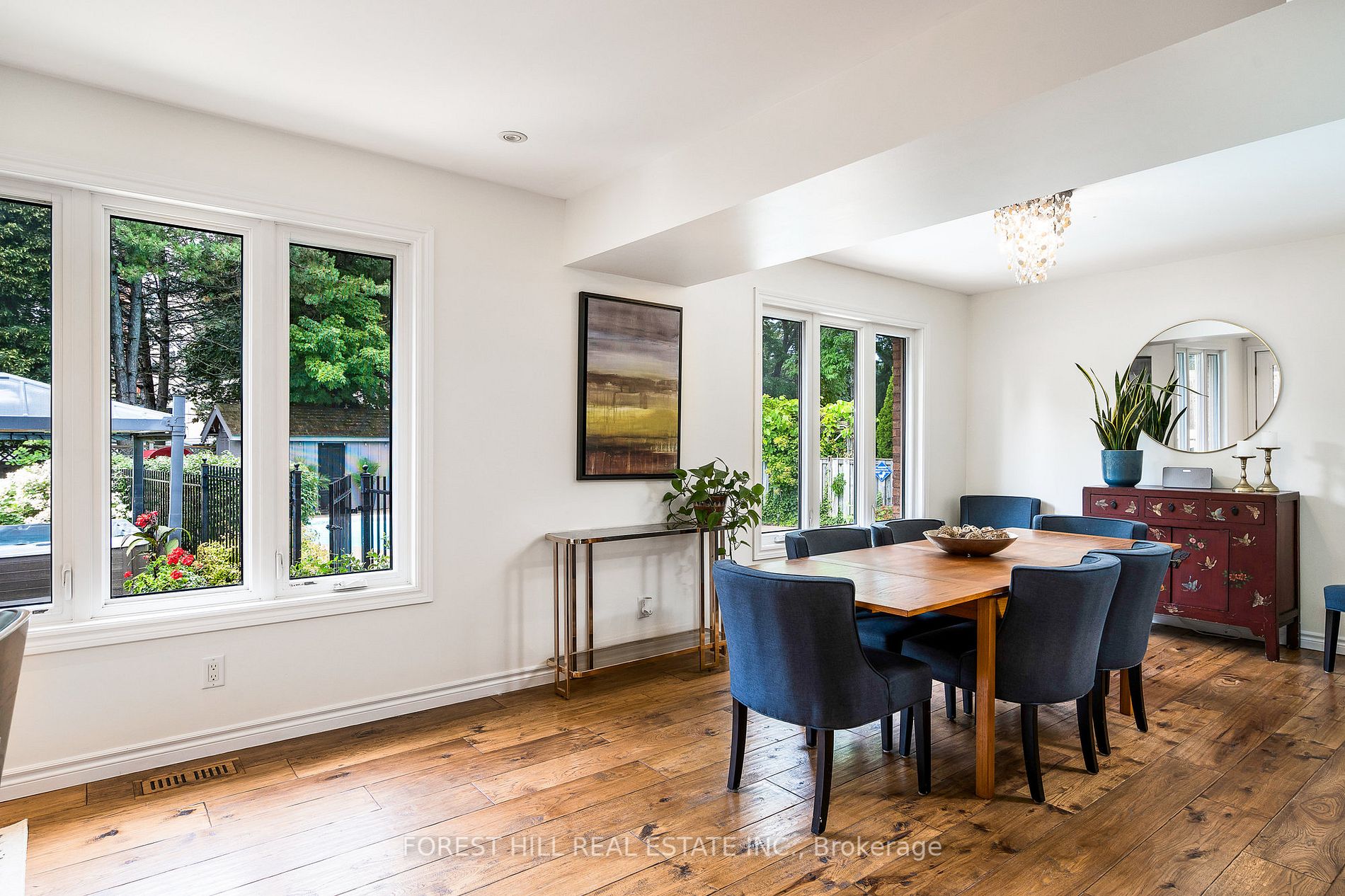 81 Lockhart Rd