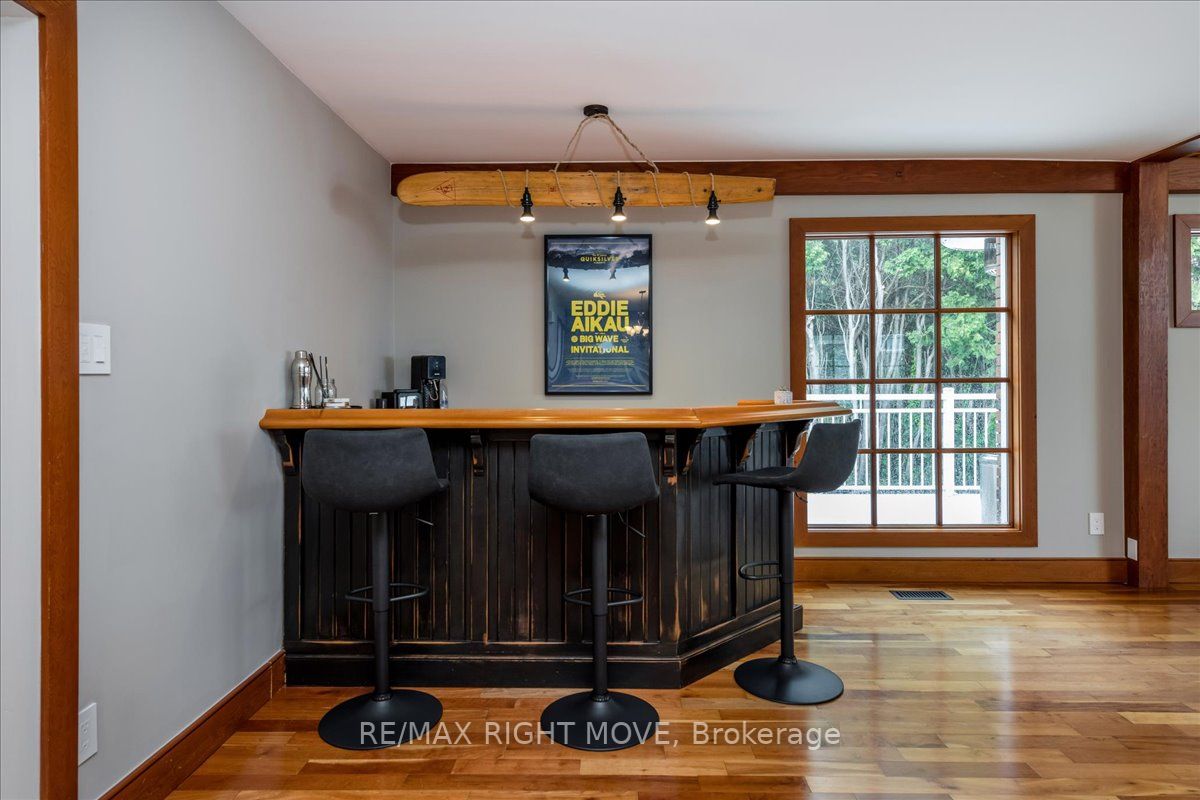 52 Maple Dr