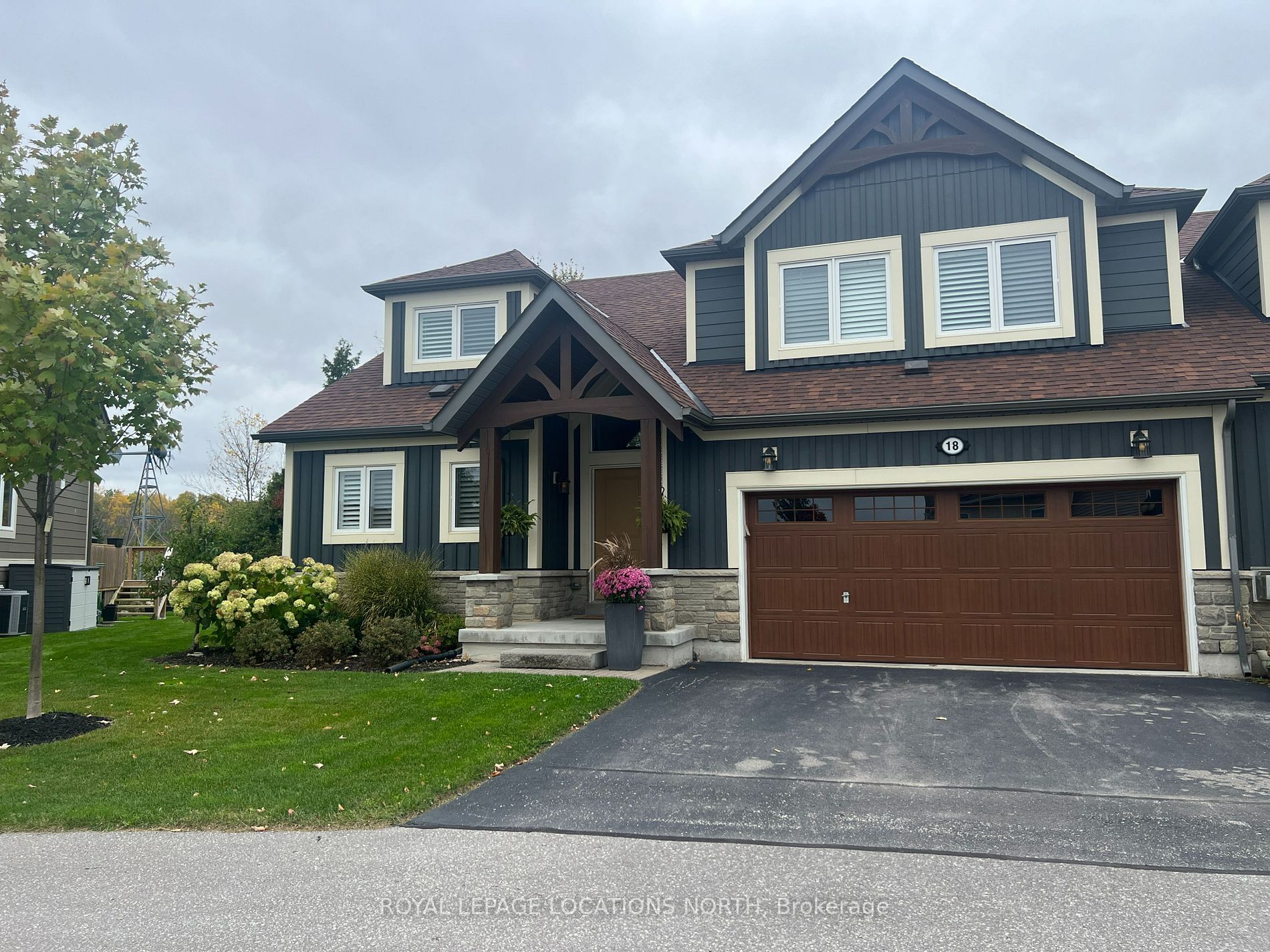 18 Carpenter St