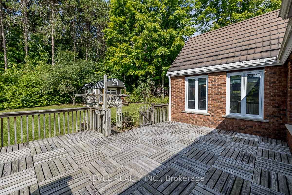 54 Beaufort Cres