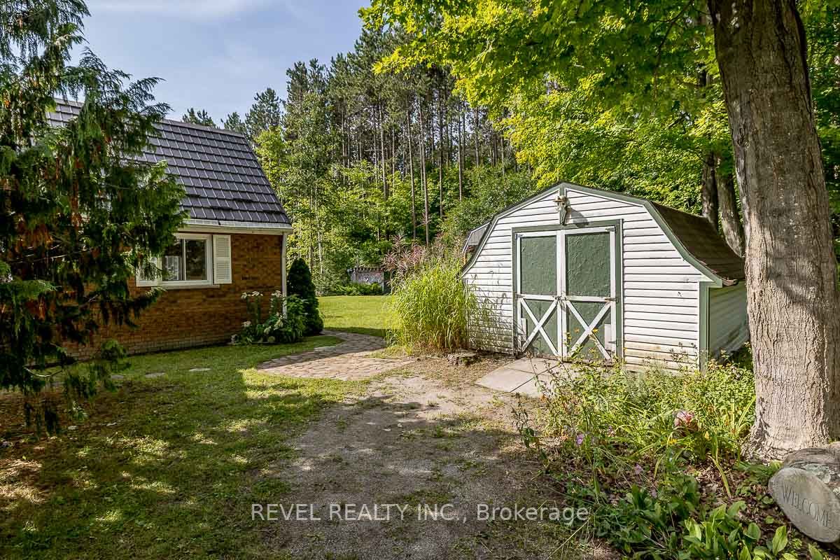 54 Beaufort Cres