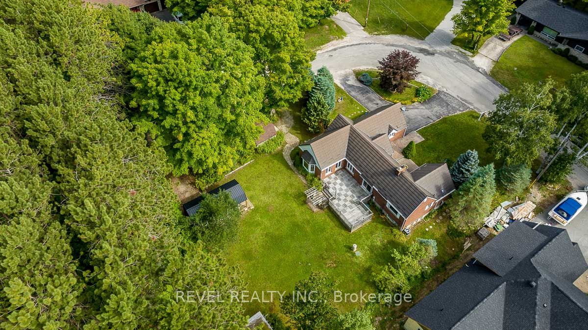54 Beaufort Cres