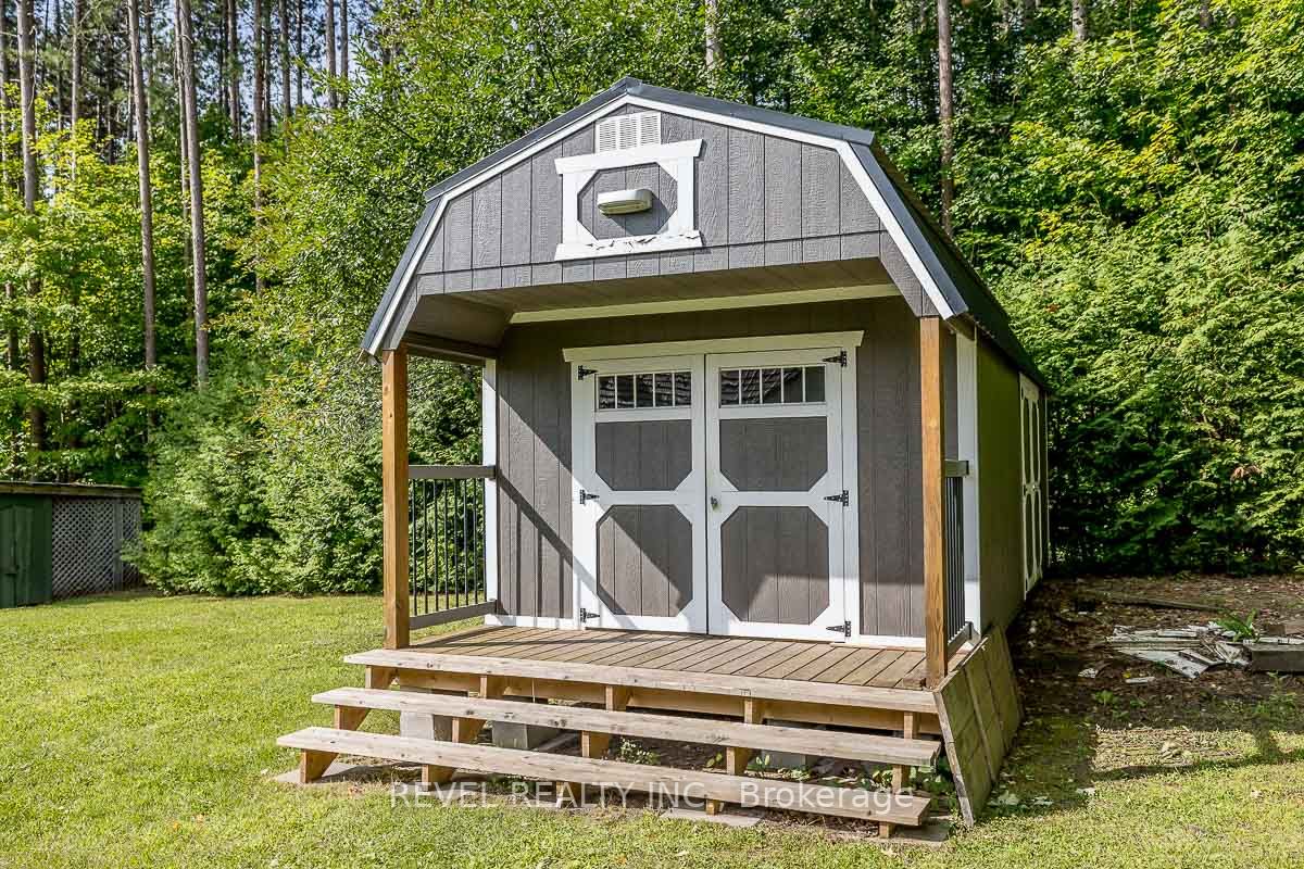 54 Beaufort Cres