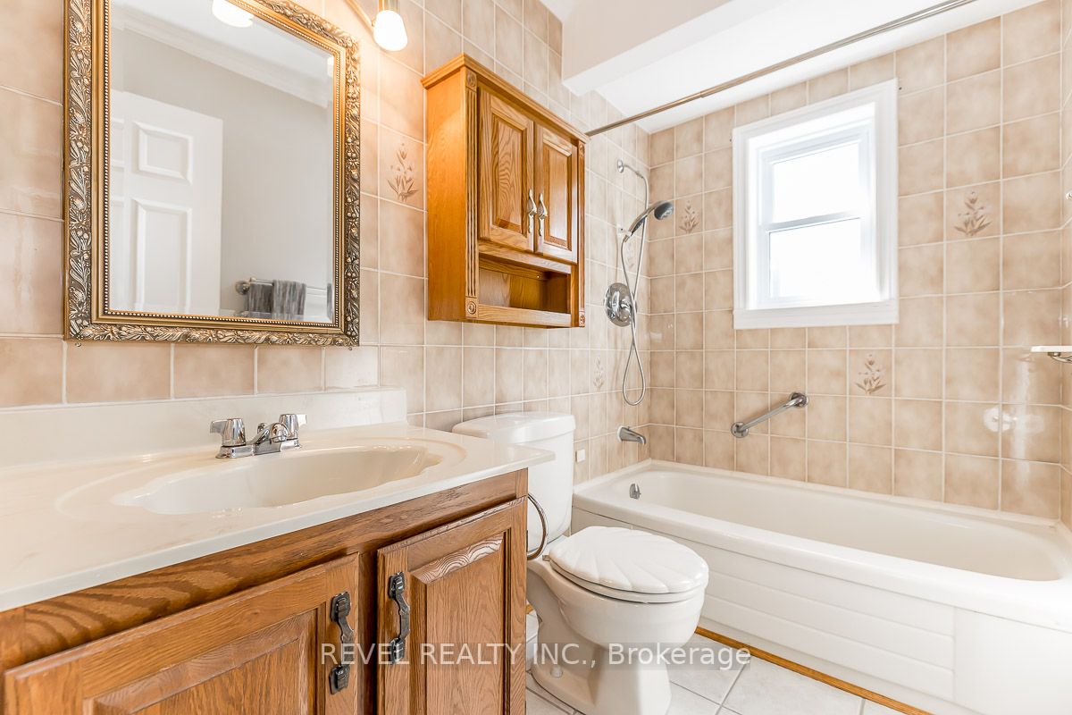 54 Beaufort Cres