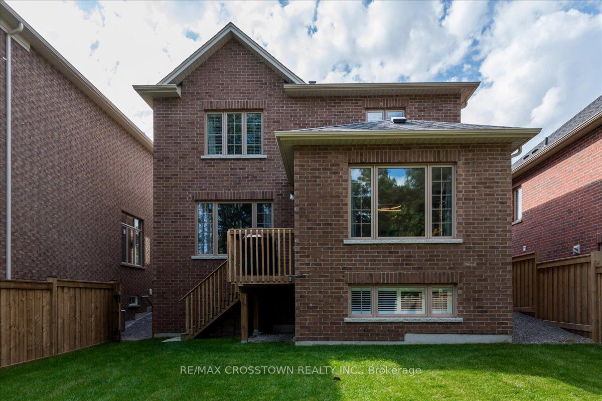 25 Moreau Way