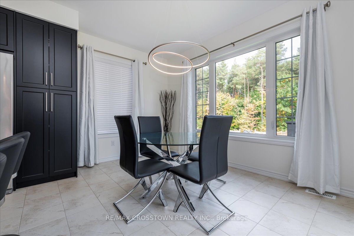 25 Moreau Way