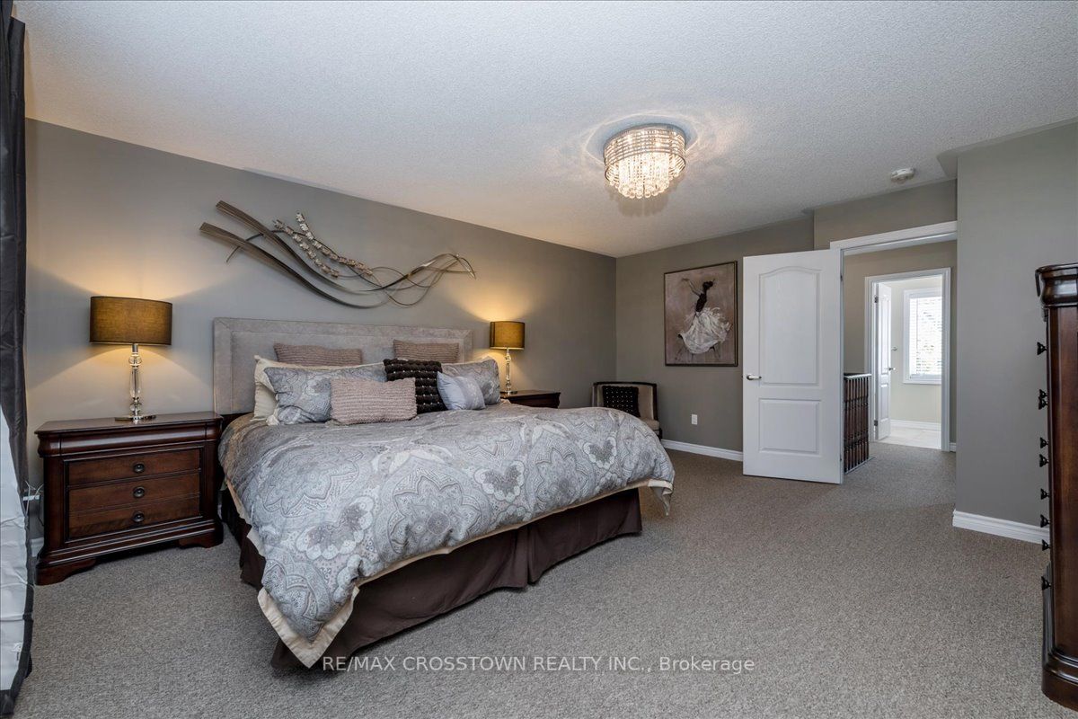 25 Moreau Way