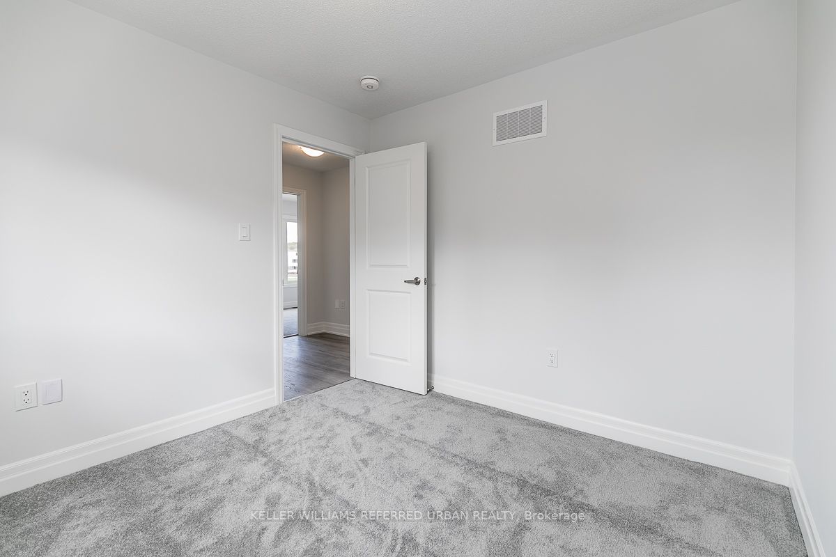 47 Federica Cres