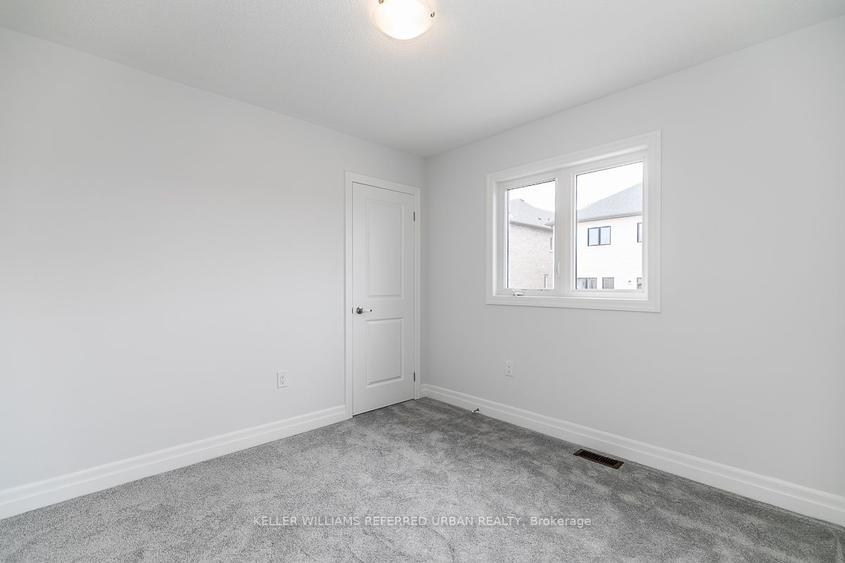 47 Federica Cres