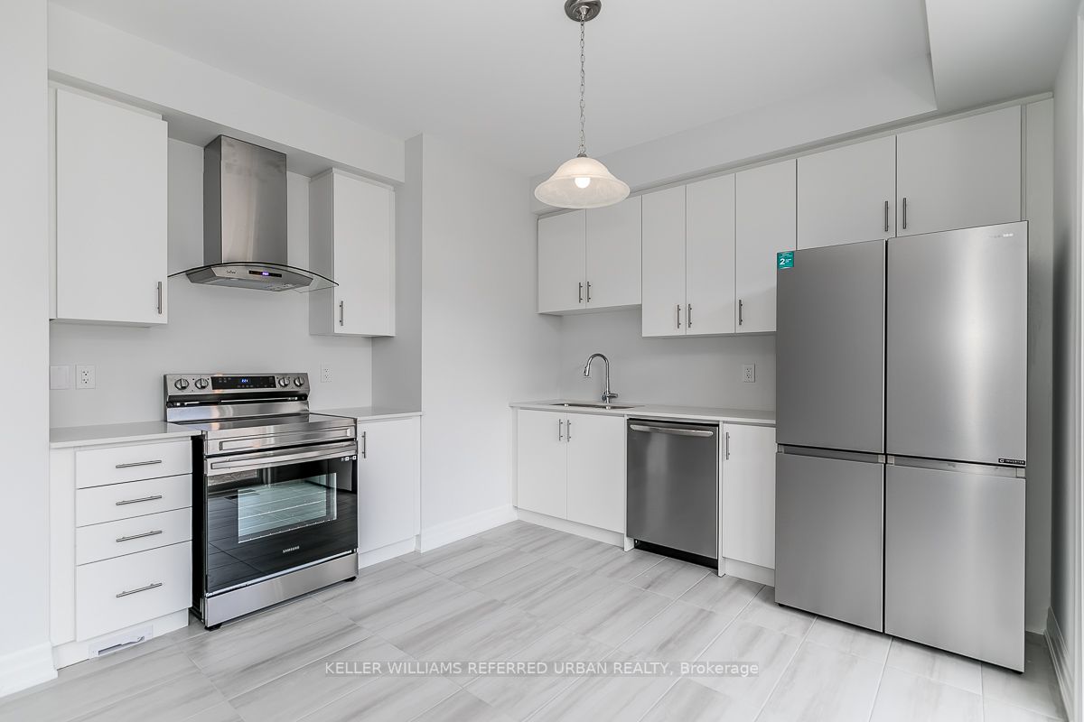 47 Federica Cres