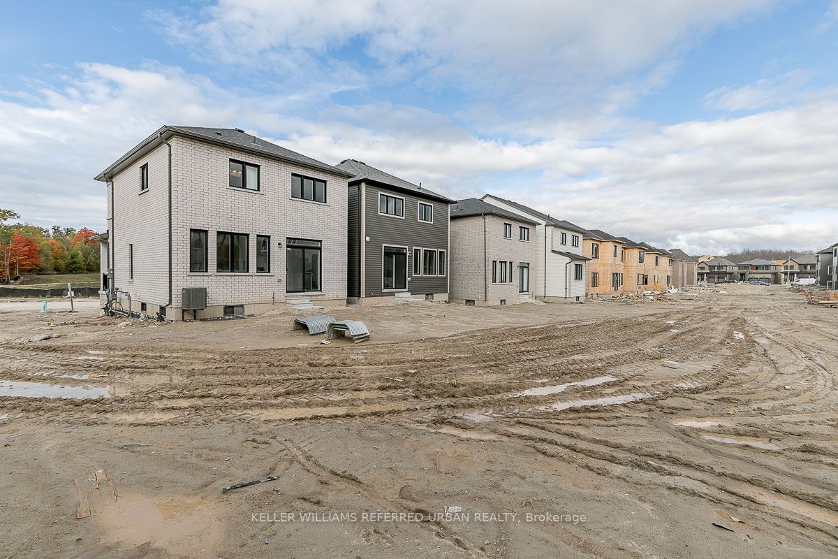 47 Federica Cres