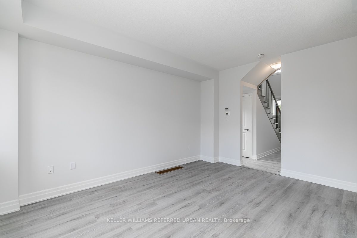 47 Federica Cres