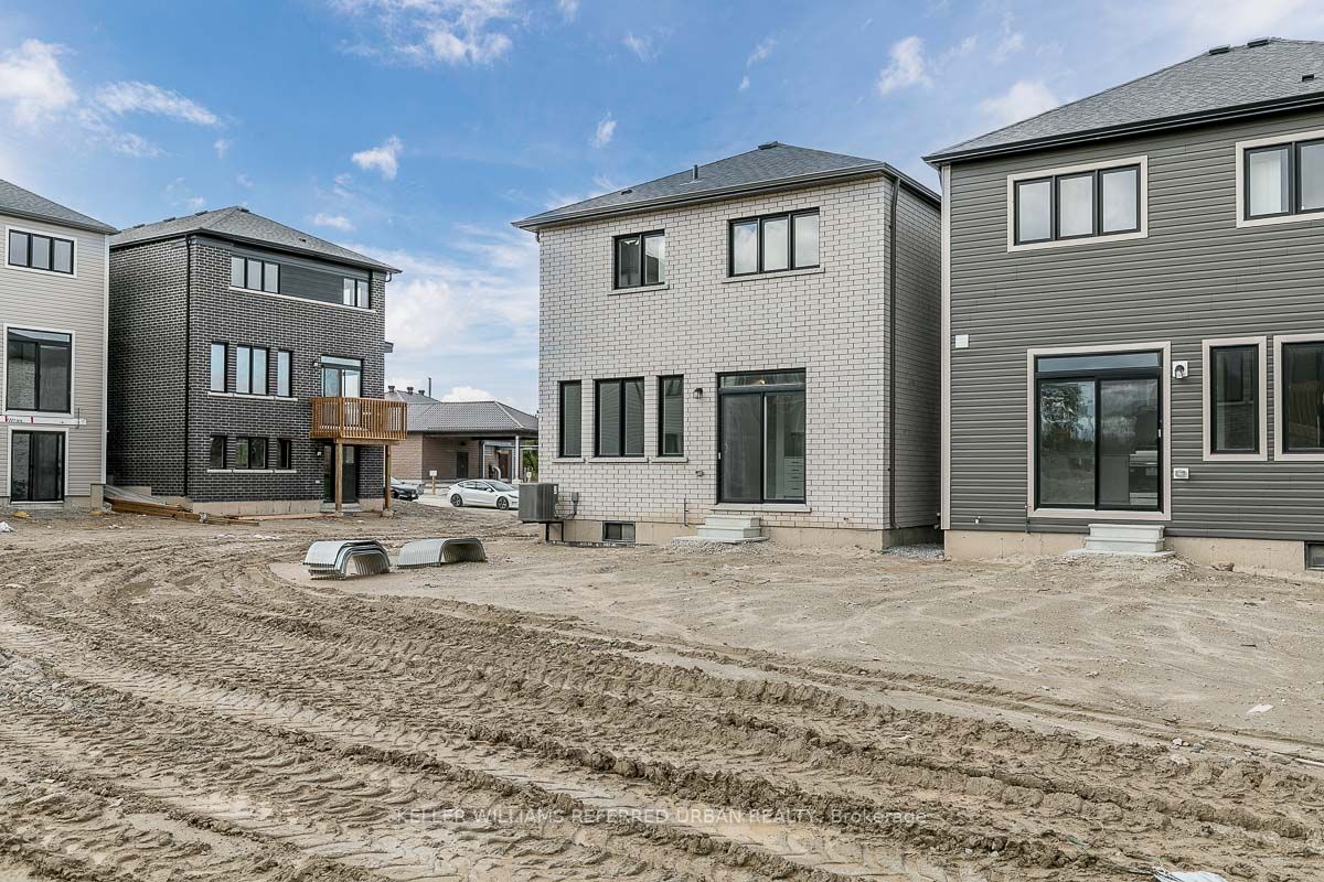 47 Federica Cres