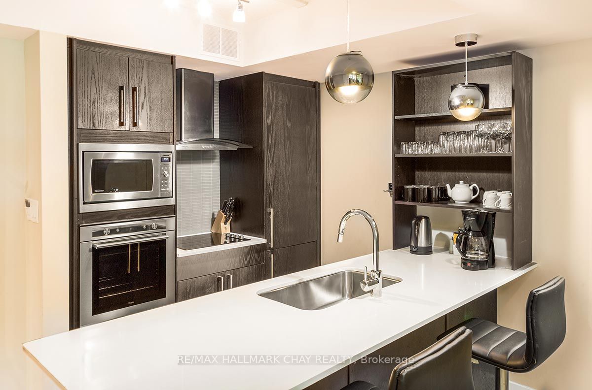 9 Harbour St E, #5404/06
