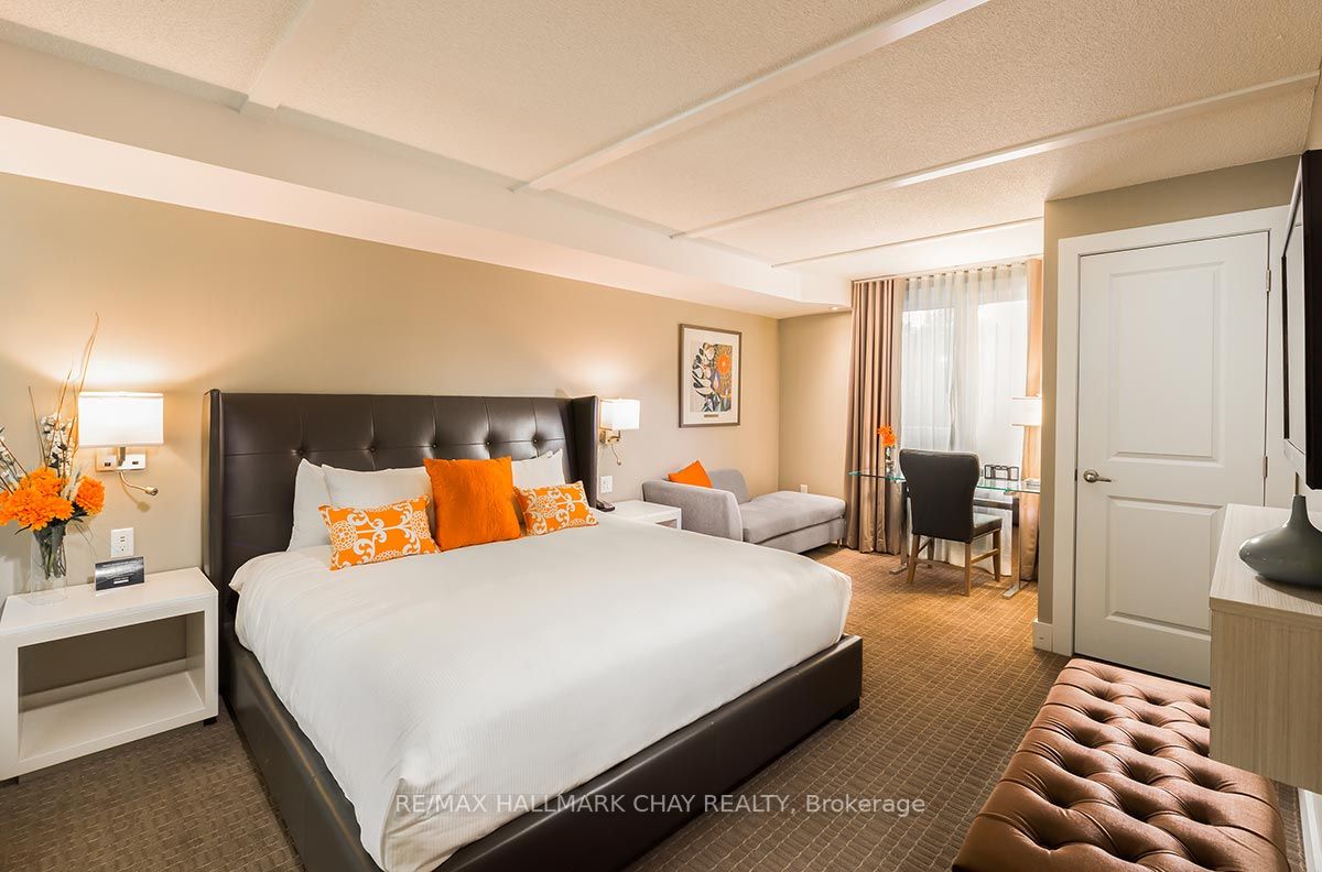 9 Harbour St E, #5404/06