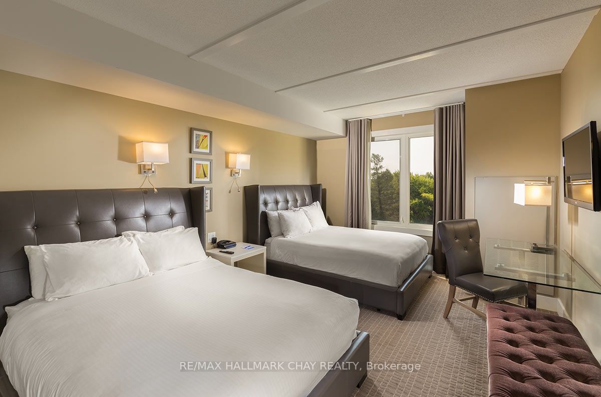 9 Harbour St E, #5404/06