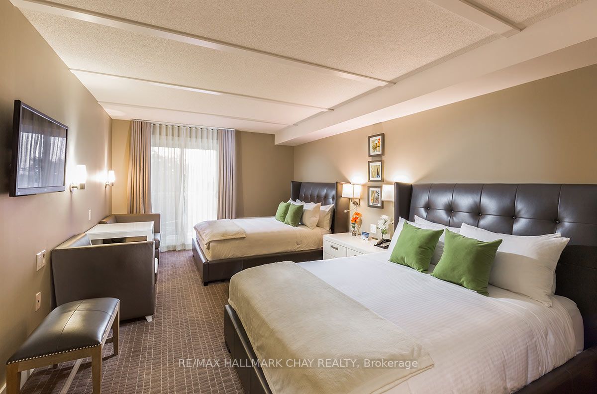9 Harbour St E, #5404/06