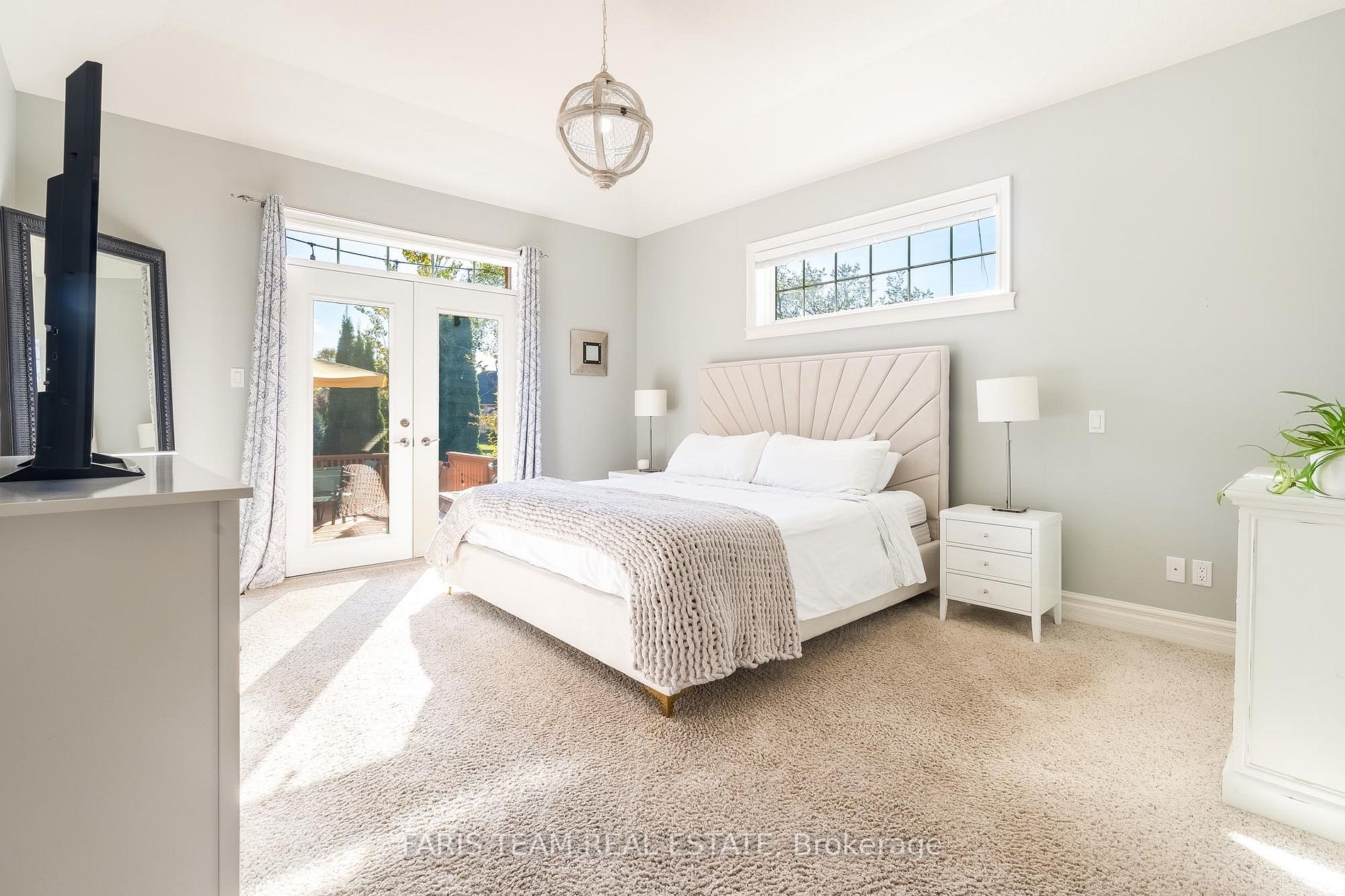 25 Red Oak Crescent