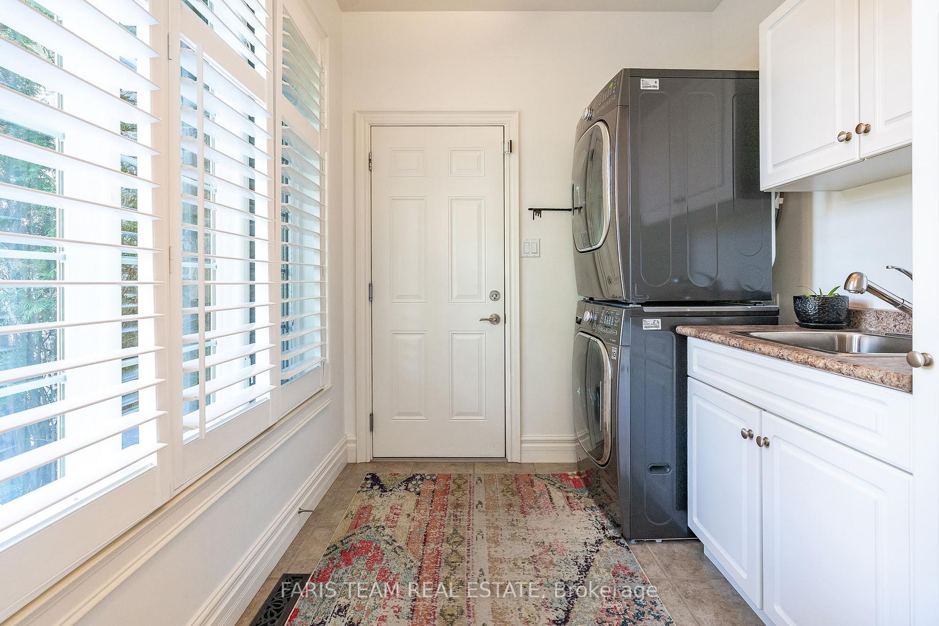 25 Red Oak Crescent