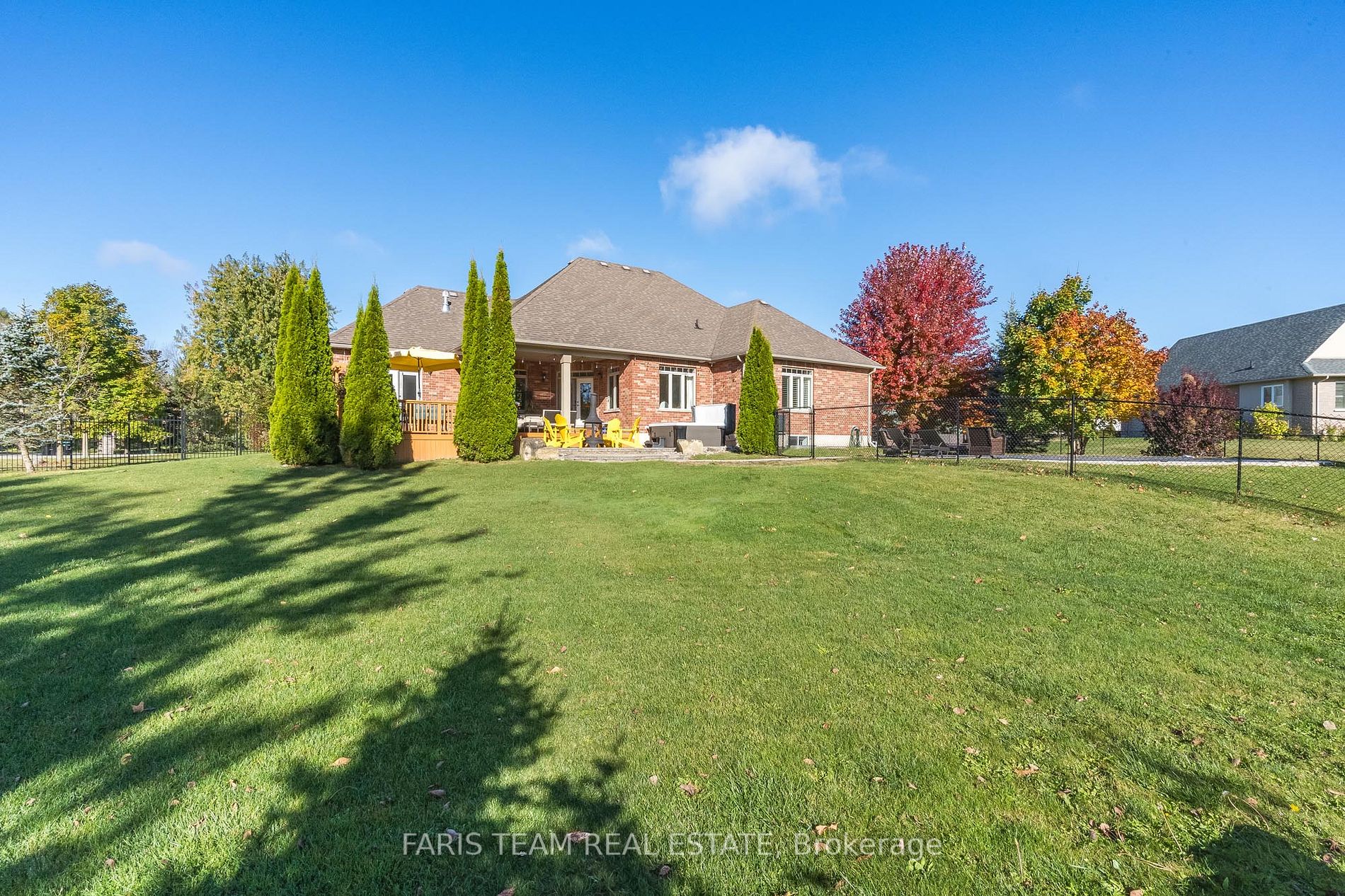 25 Red Oak Crescent