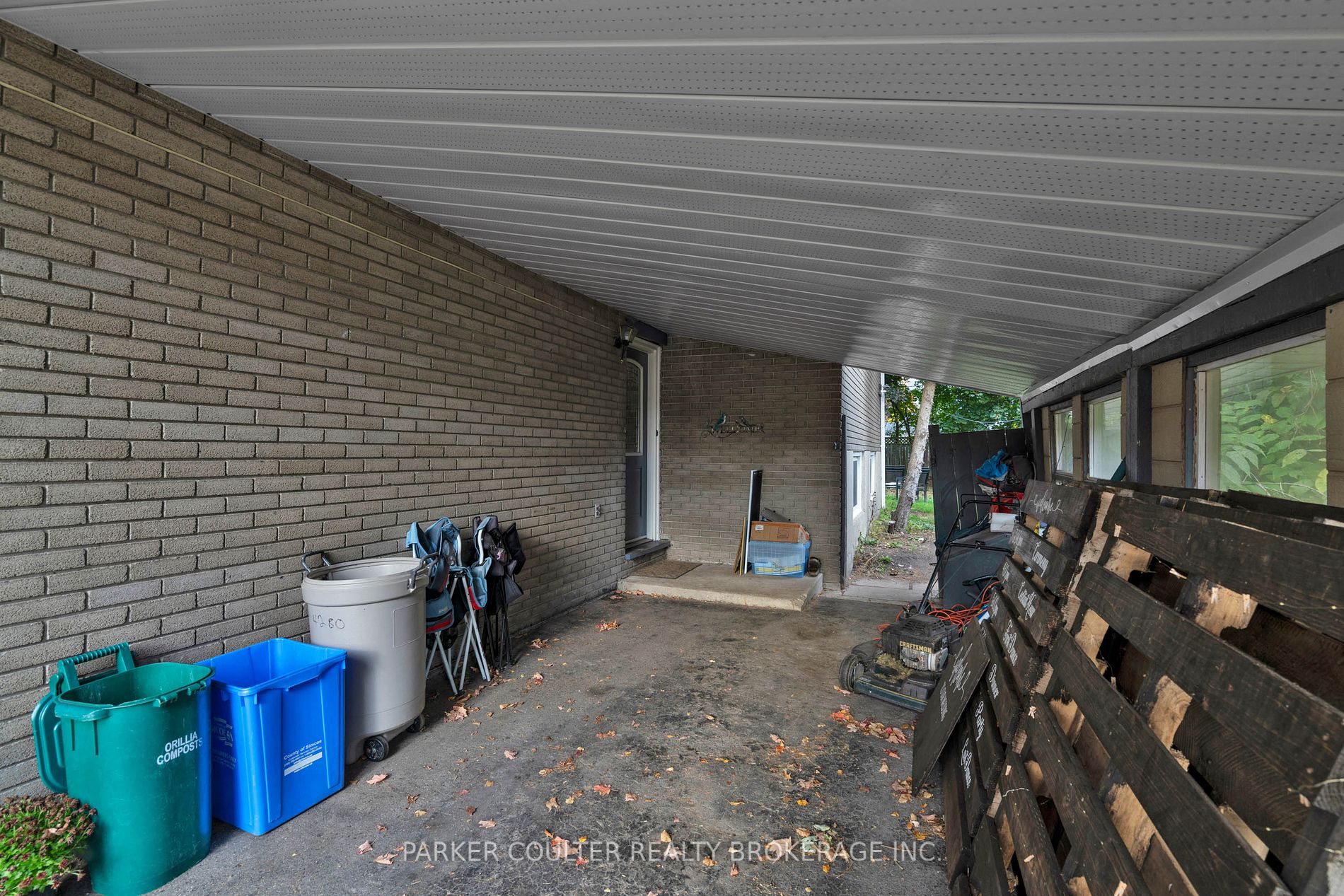 200 Rosslyn Rd