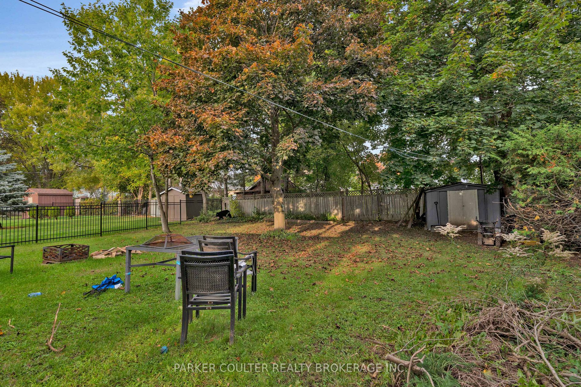 200 Rosslyn Rd